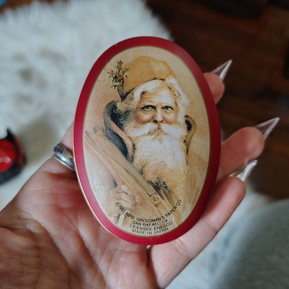VTG 1985 Santa Face Tin Mrs. Grossman Paper CO. Made in Japan 3 1/2” X 2 1/2”
